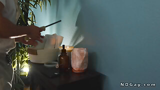 Masseur anal fucks his client after relaxing massage